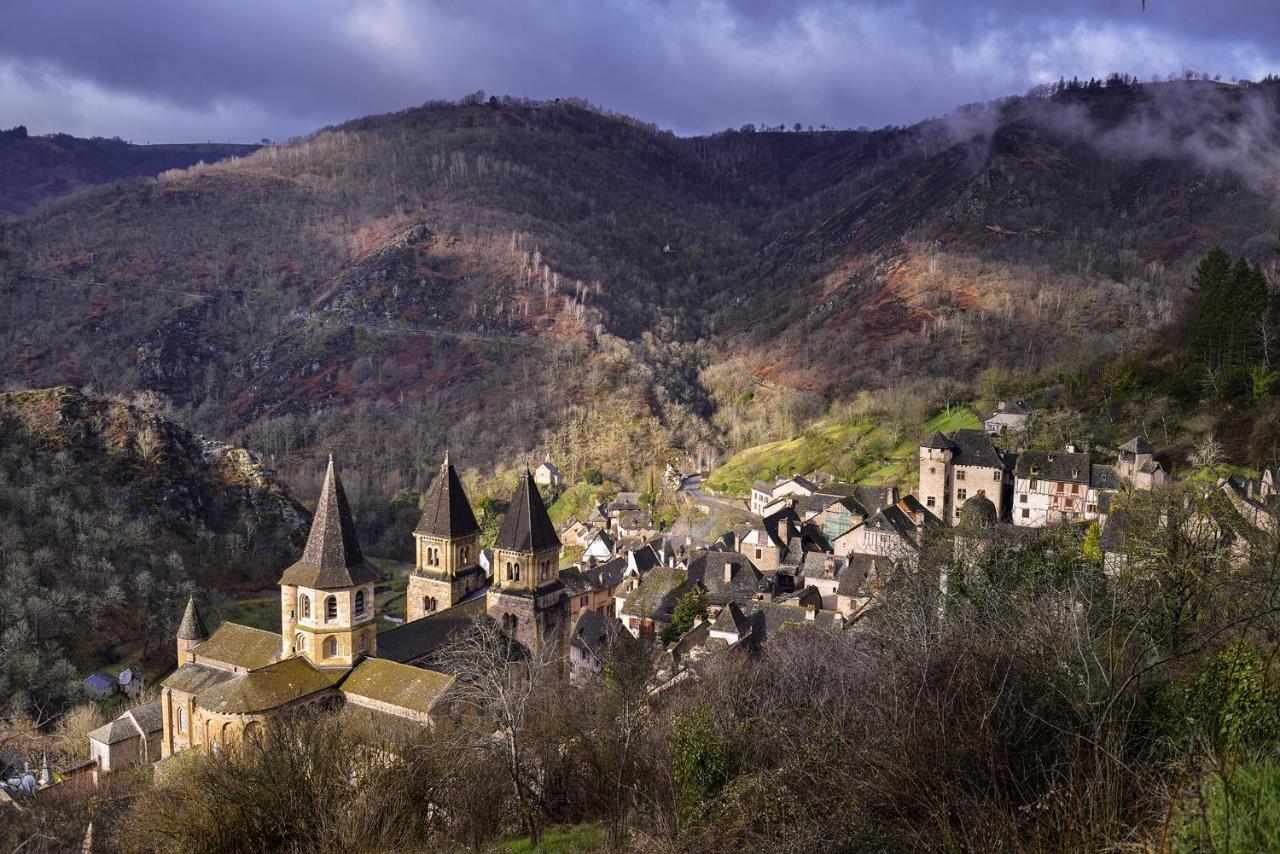 Gite De La Cascade Salles-la-Source Экстерьер фото
